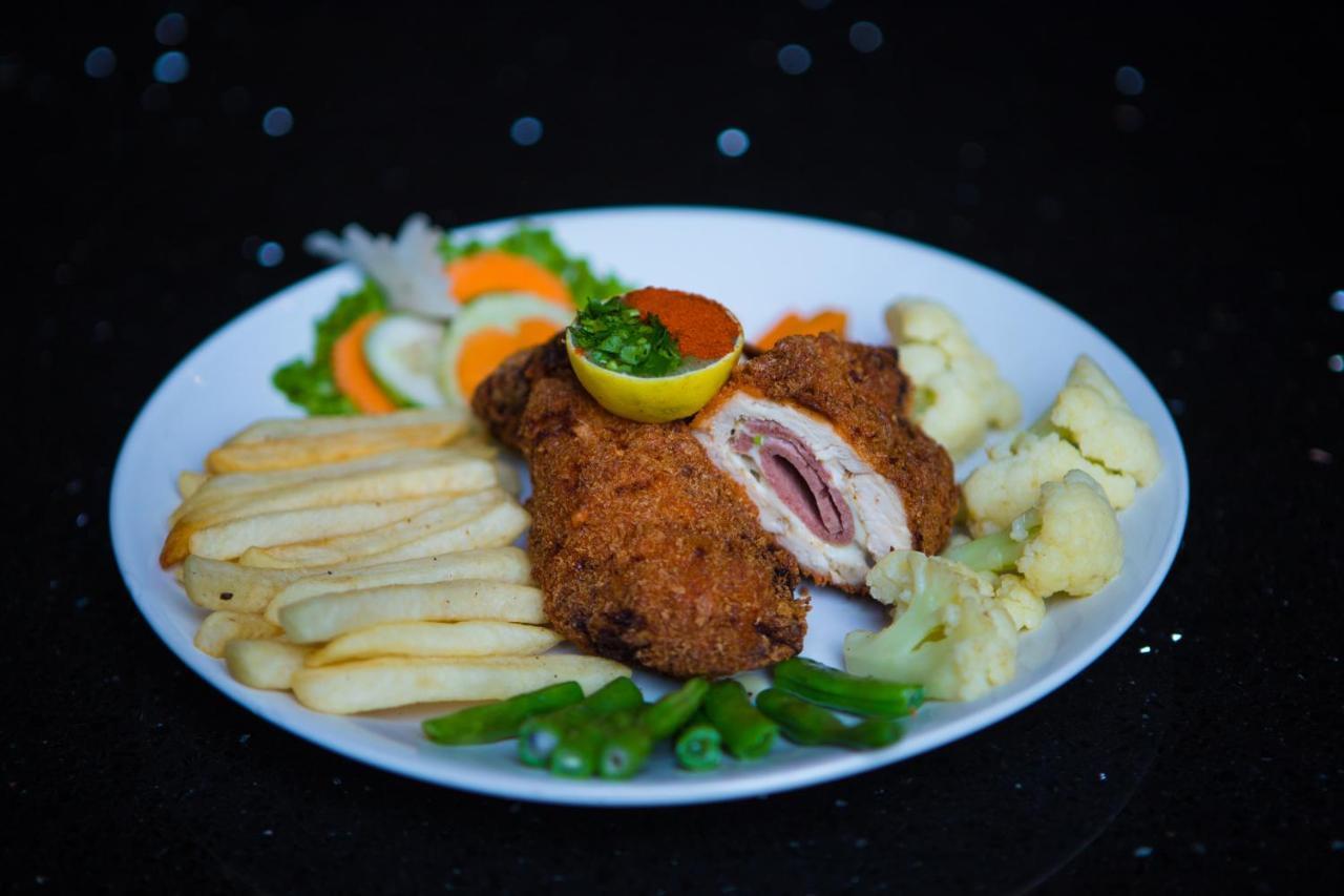 Hotel Baha Restaurant And Cafe Bhatgoan 외부 사진